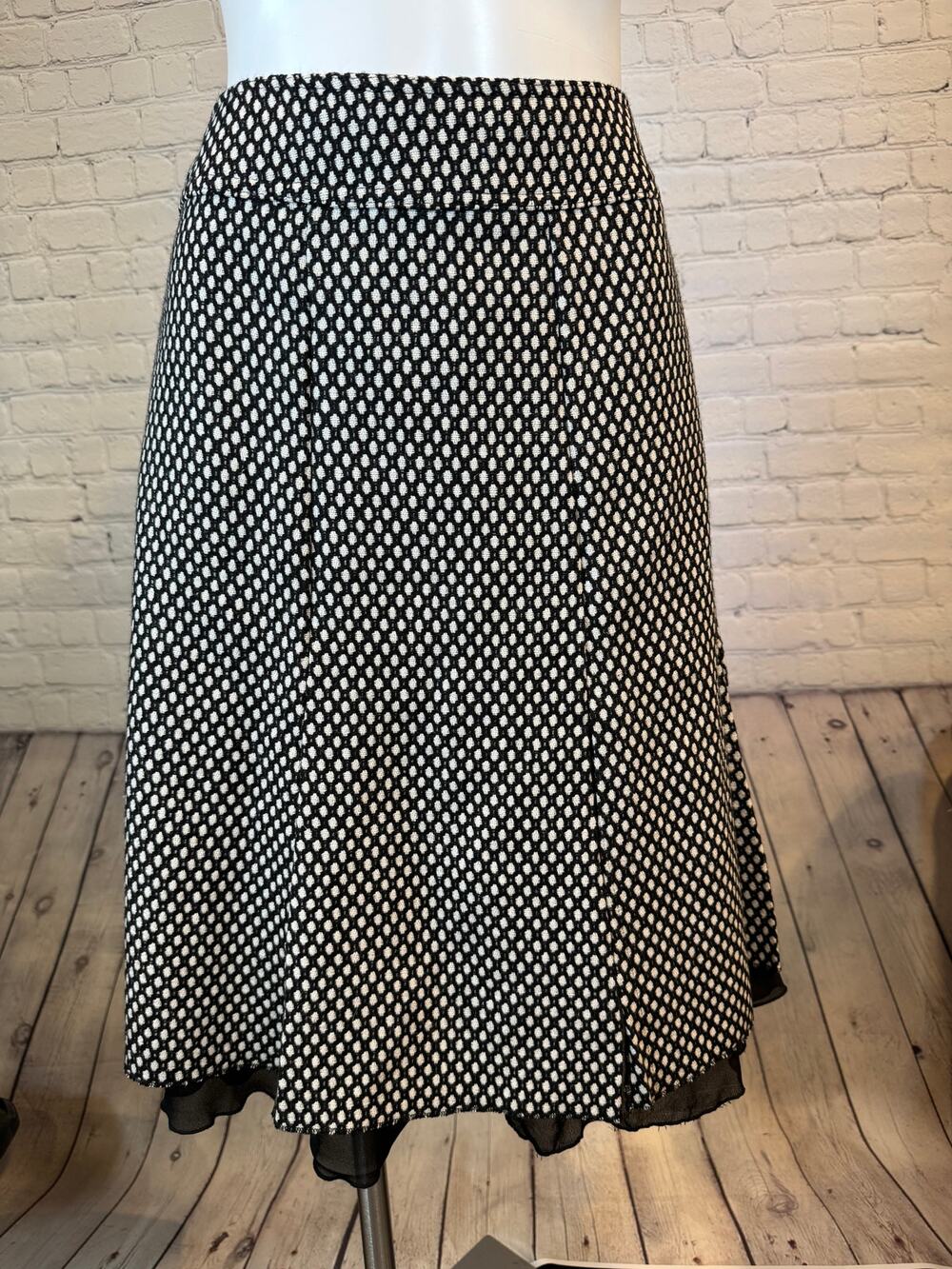 Sunny Leigh Black & White Textured Knit Pleated Skirt Size 16